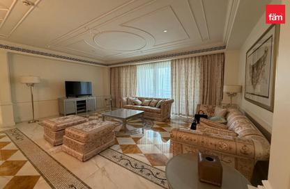 Apartment - 2 Bedrooms - 3 Bathrooms for rent in Palazzo Versace - Culture Village - Dubai