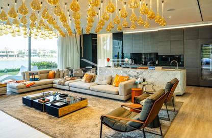 Villa - 5 Bedrooms - 7 Bathrooms for sale in Signature Villas Frond G - Signature Villas - Palm Jumeirah - Dubai