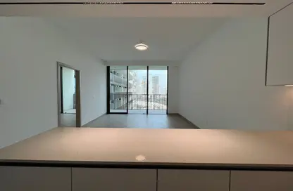 شقة - غرفة نوم - 2 حمامات للايجار في لوما بارك فيوز - منطقة 14 - قرية جميرا الدائرية - دبي شقة - غرفة نوم - 2 حمامات للايجار في لوما بارك فيوز - منطقة 14 - قرية جميرا الدائرية - دبي