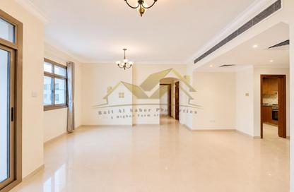 Apartment - 2 Bedrooms - 3 Bathrooms for rent in Al Raffa - Bur Dubai - Dubai