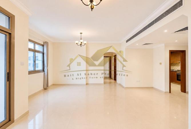 114166607 - Property Main Image