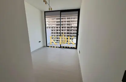 شقة - غرفة نوم - 2 حمامات للايجار في بن غاطي عنبر - منطقة 11 - قرية جميرا الدائرية - دبي