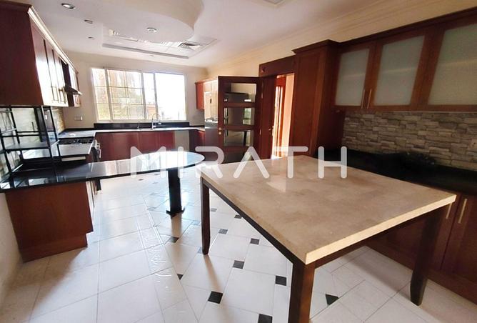 64418180 - Property Image 2