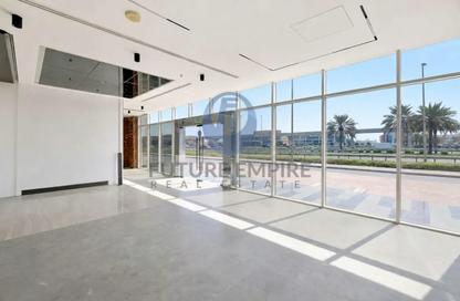 Shop - Studio - 2 for rent in Infinity Building - Sheikh Zayed Road - Dubai