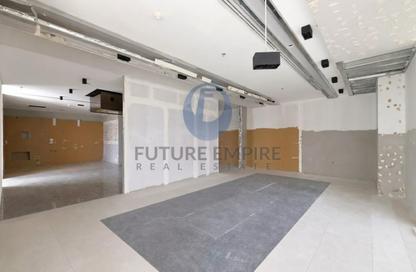 Shop - Studio - 2 for rent in Infinity Building - Sheikh Zayed Road - Dubai