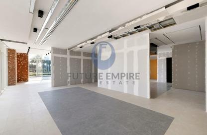 Shop - Studio - 2 for rent in Infinity Building - Sheikh Zayed Road - Dubai