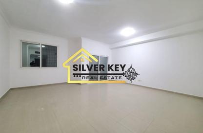 Apartment - 2 - 3 for rent in Al Khan - Sharjah