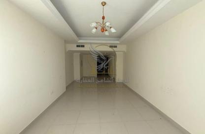 Apartment - 2 - 3 for rent in Al Mamzar - Al Mamzar - Sharjah - Sharjah