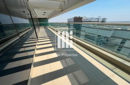 Apartment - 3 Bedrooms - 3 Bathrooms for rent in Azzam One Residence - Al Raha Beach - Abu Dhabi