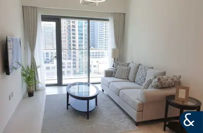 Apartment - 1 Bedroom - 1 Bathroom for rent in Burj Royale - Downtown Dubai - Dubai