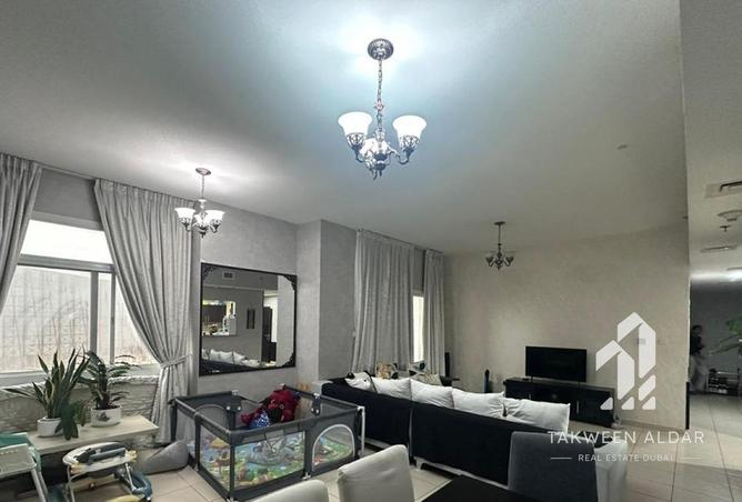 73864009 - صورة العقار 2