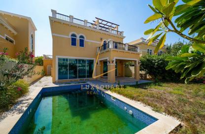 Villa - 4 Bedrooms - 4 Bathrooms for rent in District 9 - Jumeirah Park - Dubai