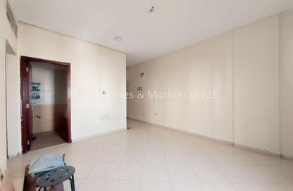 Apartment - 1 - 1 for rent in Al Nabaa Building - Al Naba'ah - Al Sharq - Sharjah