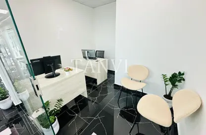 مكتب - غرفة نوم - 1 حمام للايجار في فاطمه محمد احمد بن سليمان - الرفاعة - بر دبي - دبي