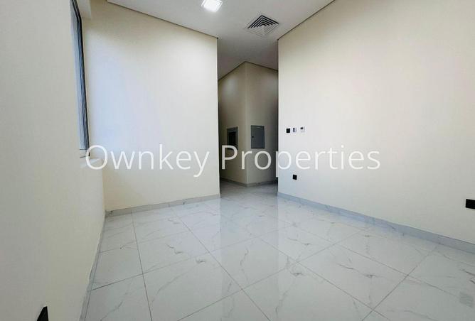 69901400 - Property Image 3