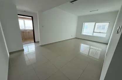 Apartment - 1 Bedroom - 1 Bathroom for rent in Al Mamzar Tower - Al Mamzar - Sharjah - Sharjah