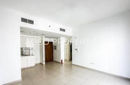 Apartment - 1 Bedroom - 1 Bathroom for sale in Zahra Breeze Apartments 3B - Zahra Breeze Apartments 3 - Zahra Breeze Apartments - Town Square - Dubai