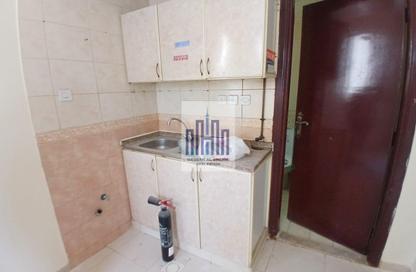 Apartment - Studio - 1 Bathroom for rent in Fire Station Road - Muwaileh - Sharjah Apartment - Studio - 1 Bathroom for rent in Fire Station Road - Muwaileh - Sharjah
