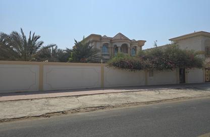 Villa - 6 - 7+ for rent in Al Juraina 1 - Al Jurainah - Sharjah