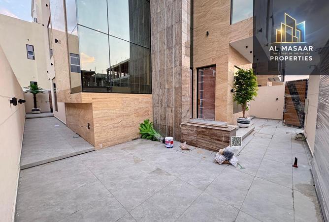135170404 - Property Image 3