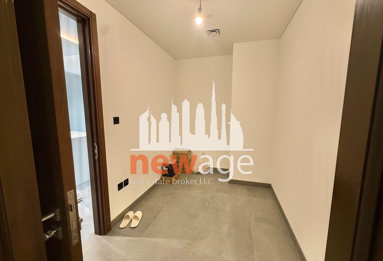 2 Weeks Free | Pool View | Premium Furniture photo 22