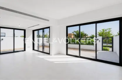Villa - 4 Bedrooms - 5 Bathrooms for rent in La Rosa 6 - La Rosa - Villanova - Dubai