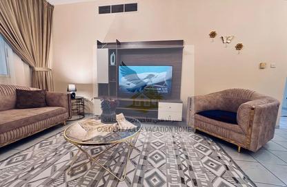 Apartment - 2 - 2 for rent in Al Qasba Plaza Building - Al Majaz 3 - Al Majaz - Sharjah