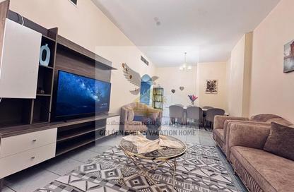 Apartment - 2 - 2 for rent in Al Qasba Plaza Building - Al Majaz 3 - Al Majaz - Sharjah