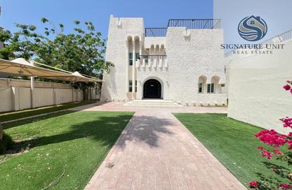 Villa - 5 Bedrooms - 7 Bathrooms for rent in Jumeirah 1 Villas - Jumeirah 1 - Jumeirah - Dubai Villa - 5 Bedrooms - 7 Bathrooms for rent in Jumeirah 1 Villas - Jumeirah 1 - Jumeirah - Dubai