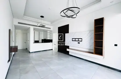 شقة - 2 غرف نوم - 2 حمامات للايجار في كيرف باي سيترو - ارجان - دبي