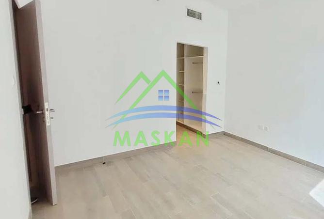 73851369 - Property Image 2