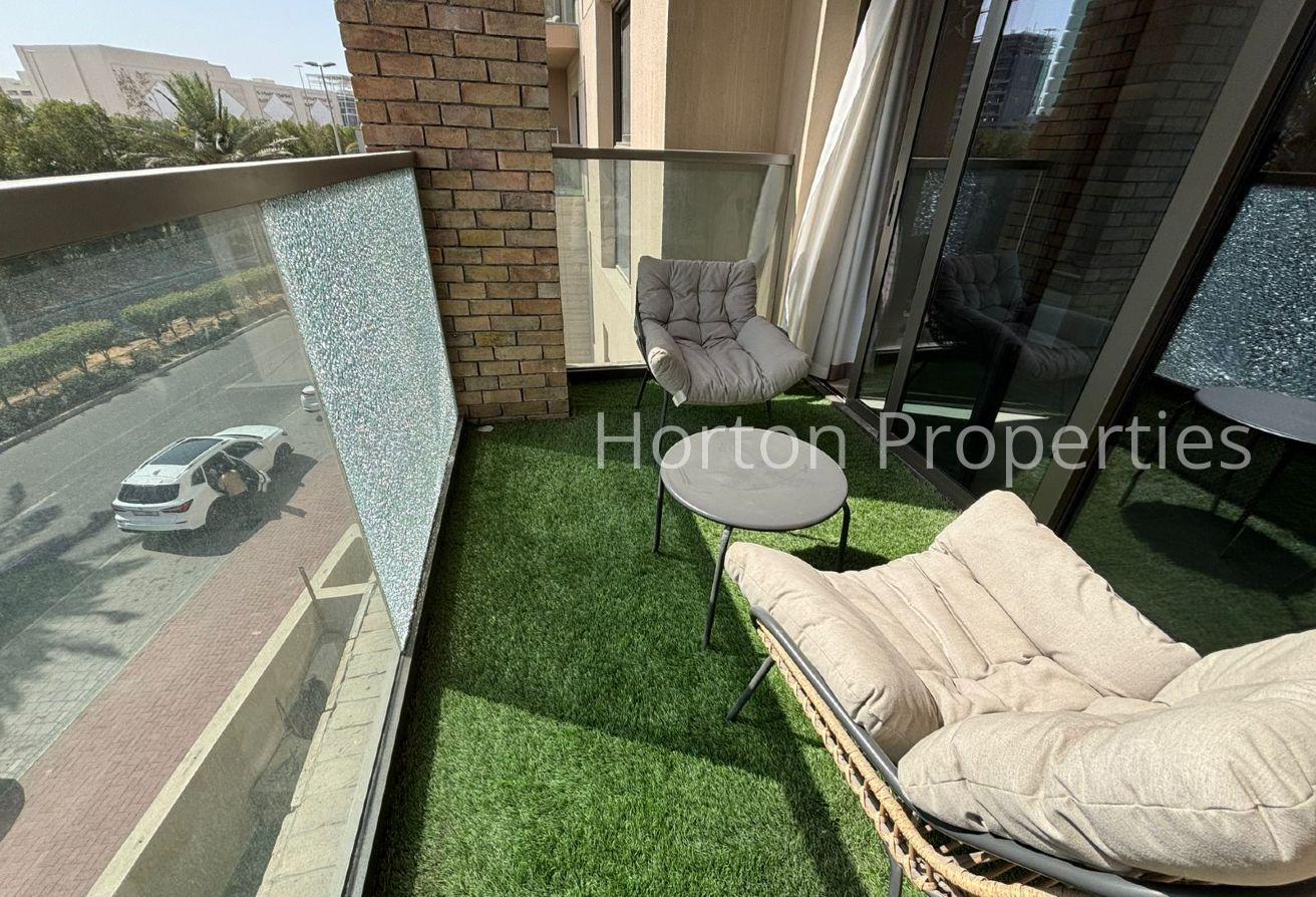 Furnished | Maid/Stud | Ready to move | Big Layout photo 2