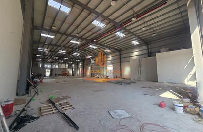 مستودع - استوديو - 1 حمام للبيع في أم الثعوب - أم القيوين
