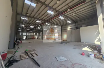 مستودع - استوديو - 1 حمام للبيع في أم الثعوب - أم القيوين