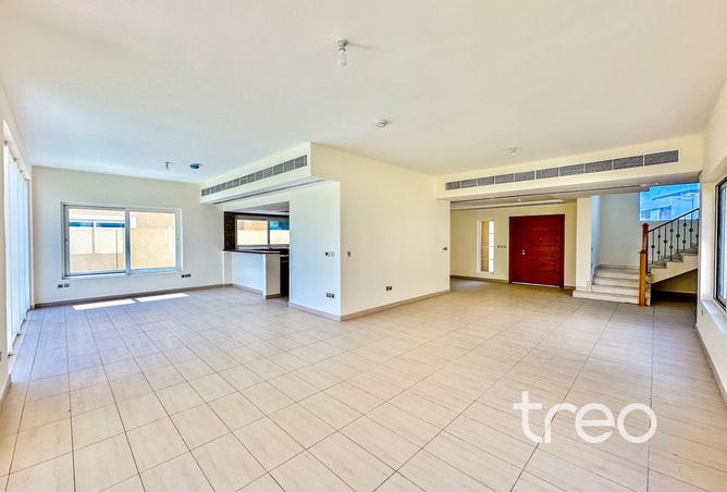 56528937 - Property Image 2