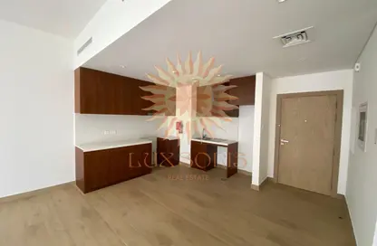 Apartment - 1 Bedroom - 1 Bathroom for rent in La Rive Building 4 - La Rive - Port de La Mer - La Mer - Jumeirah - Dubai