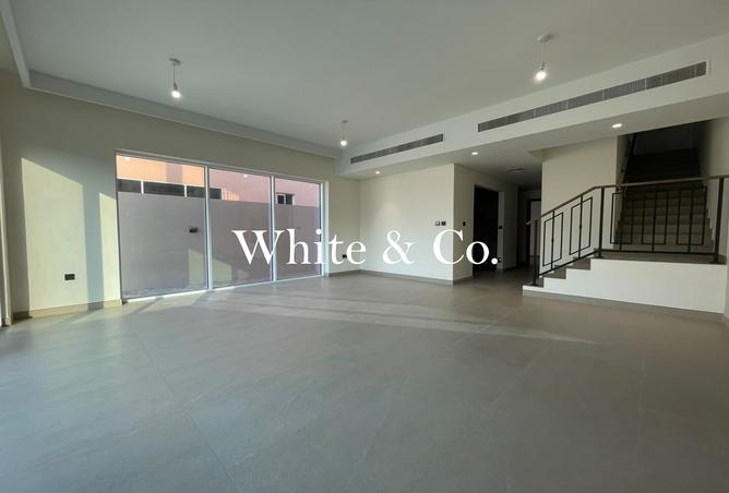 Single Row| Brand New |Appliances Included photo 3