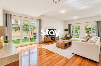 Villa - 5 - 5 for rent in Meadows 7 - Meadows - Dubai Villa - 5 - 5 for rent in Meadows 7 - Meadows - Dubai