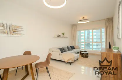 Apartment - 1 Bedroom - 2 Bathrooms for rent in Lake Point Tower - JLT Cluster N - Jumeirah Lake Towers - Dubai