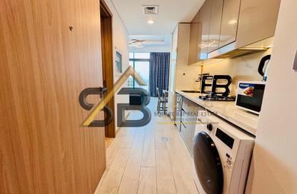 Apartment - Studio - 1 Bathroom for rent in Farhad Azizi Residence - Dubai Healthcare City 2 - Al Jaddaf - Dubai