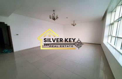 Apartment - 3 - 5 for rent in Al Khan Corniche - Al Khan - Sharjah