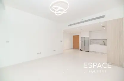 شقة - 2 غرف نوم - 2 حمامات للايجار في بيتش فيستا - إعمار بيتشفرونت - دبي هاربور - دبي