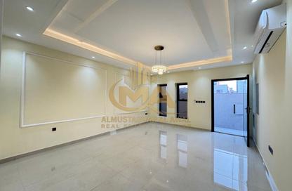 Villa - 4 Bedrooms - 6 Bathrooms for rent in Al Helio 1 - Al Helio - Ajman