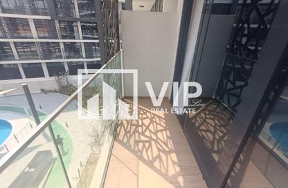 Apartment - Studio - 1 for rent in The Gate - Masdar City - Abu Dhabi