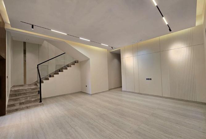 80712173 - Property Image 2