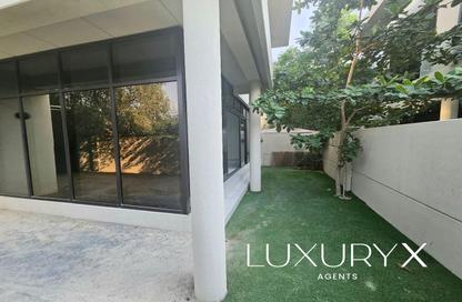 Townhouse - 3 Bedrooms - 4 Bathrooms for rent in Rochester - The Park Villas - Damac Hills - Dubai