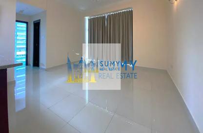 Apartment - 2 - 2 for rent in Oasis Tower 1 - Dubai Sports City - Dubai