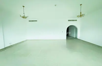 Apartment - 2 Bedrooms - 3 Bathrooms for rent in New Al Taawun Road - Al Taawun - Sharjah Apartment - 2 Bedrooms - 3 Bathrooms for rent in New Al Taawun Road - Al Taawun - Sharjah