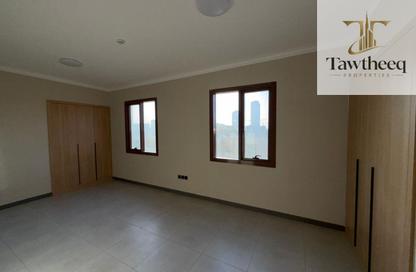 Apartment - 3 - 4 for rent in Corniche Tower - Ajman Corniche Road - Ajman