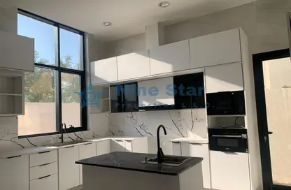 Villa - 4 Bedrooms - 5 Bathrooms for rent in Al Quoz 2 - Al Quoz - Dubai